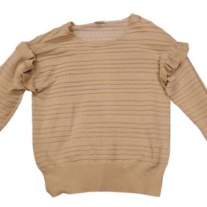 Liz Claiborne gold and cream sweater